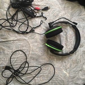 Turtle beach gaming headset.